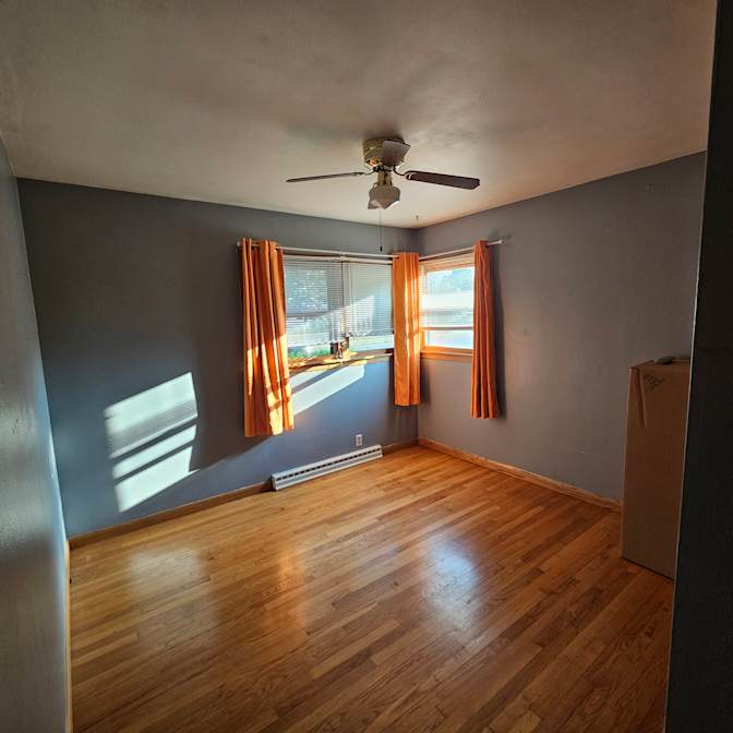 Juan's room