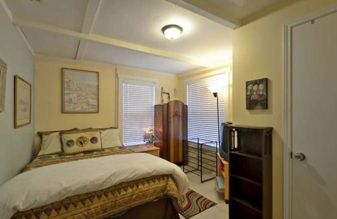 Lavonia's room