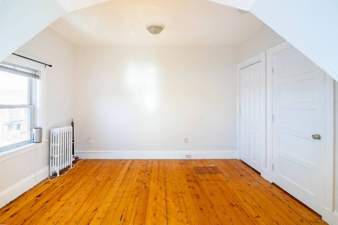 Sam June's room