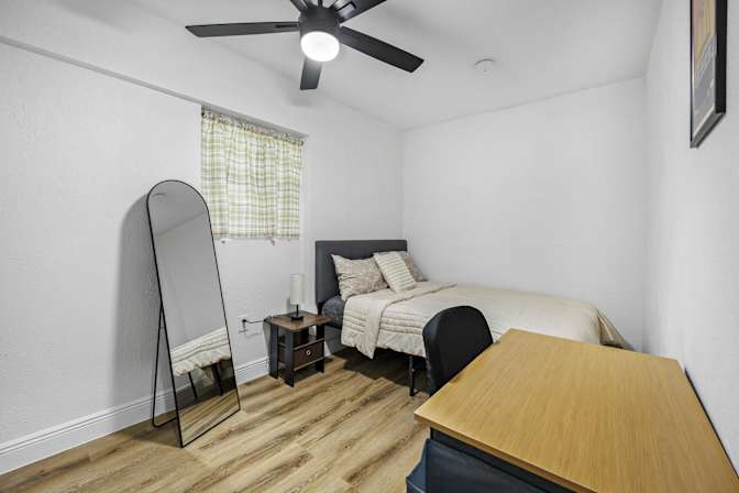 PadSplit's room