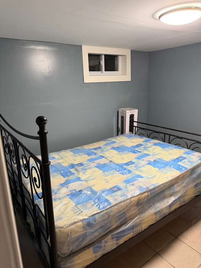 Keena White's room