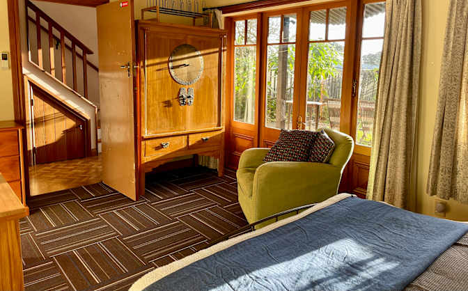 Linda's room