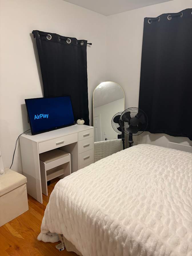 Jasmine's room