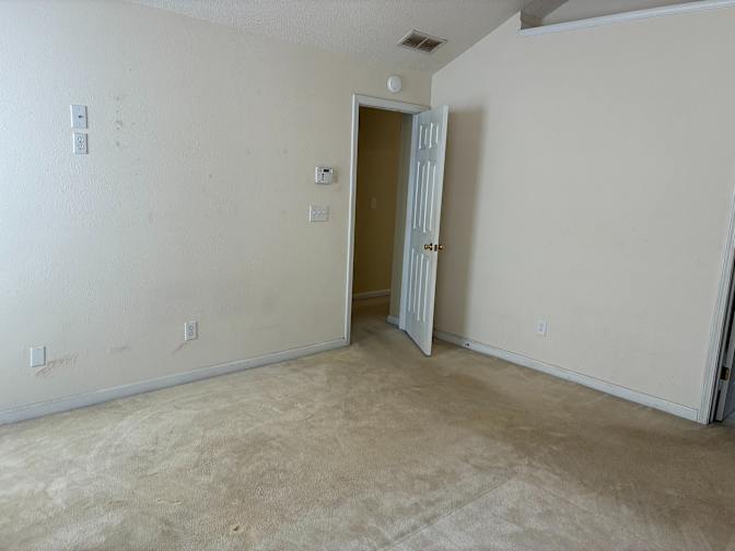 Alcove Rooms's room