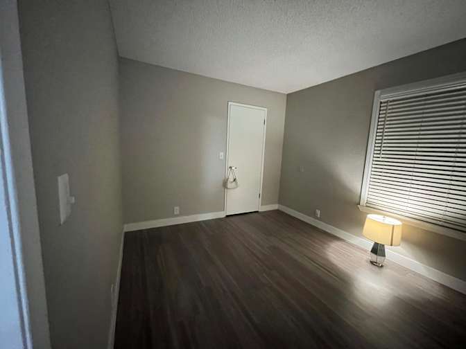 mia's room