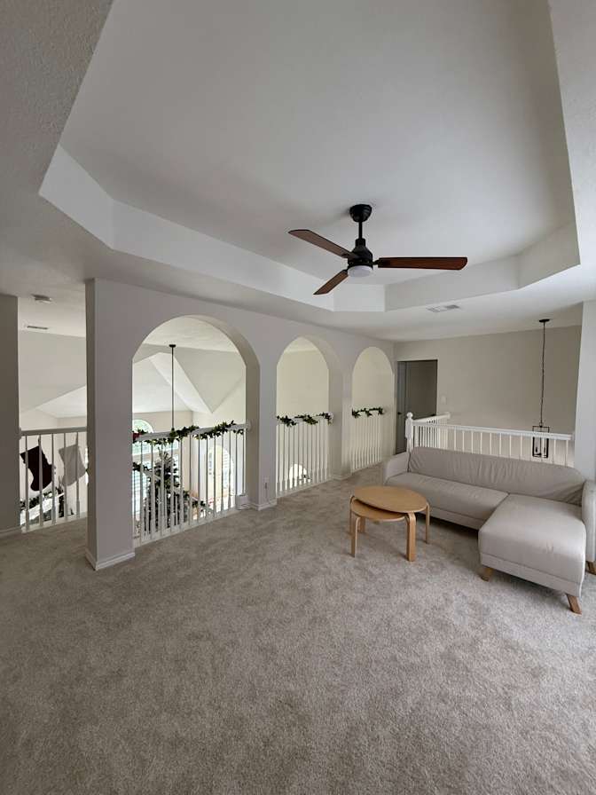 Carlos's room