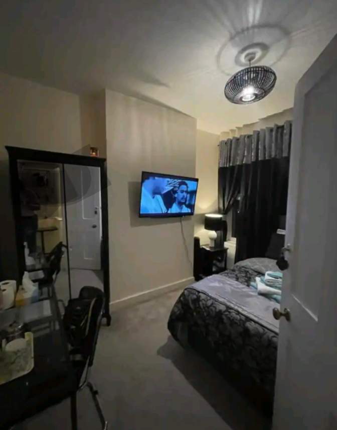 Nosa's room
