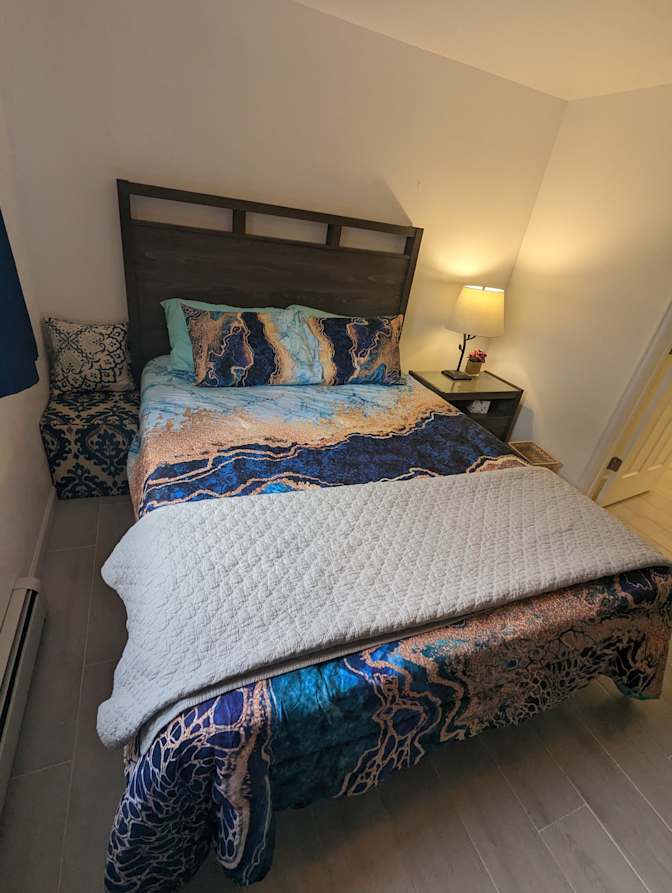 Eve's room