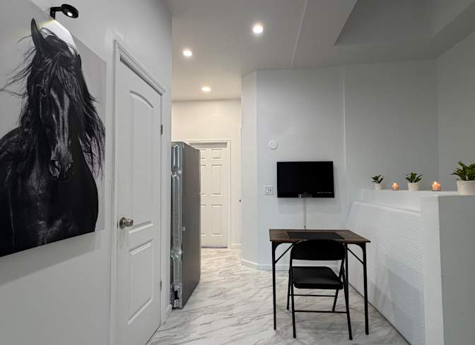 Yolaine's room