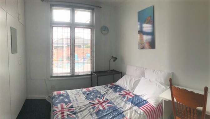Jos Milne's room