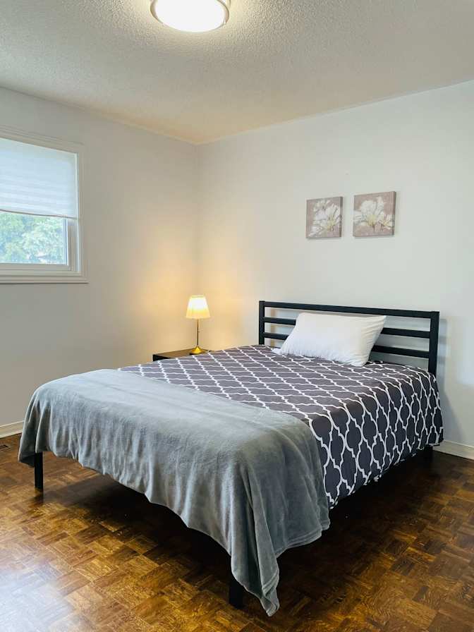 Ali's room