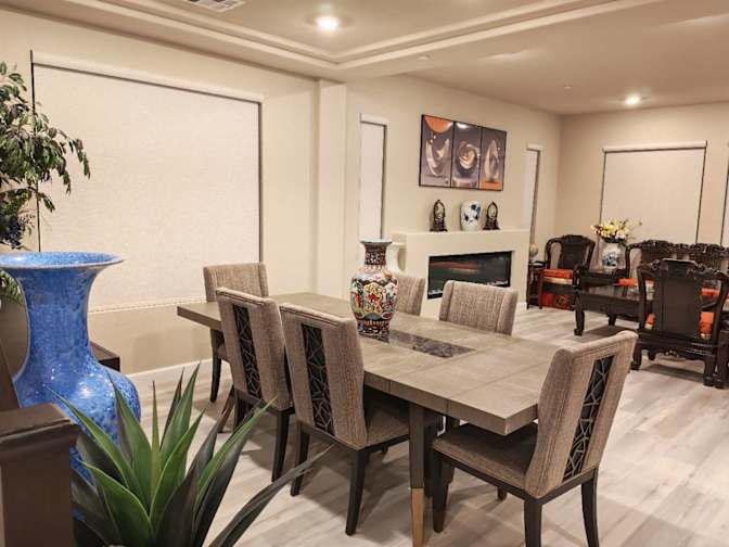 Lily Cai's room
