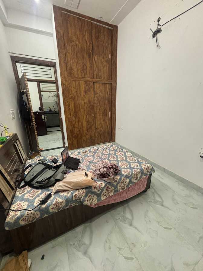 Keshav Garothia's room