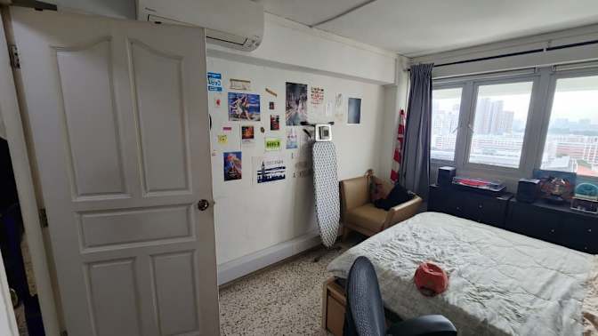 johnathan's room