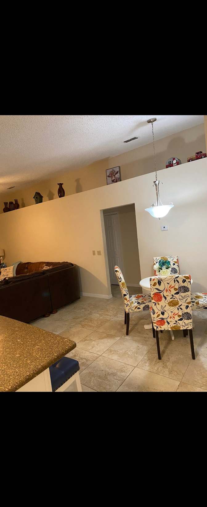 Miosotis's room