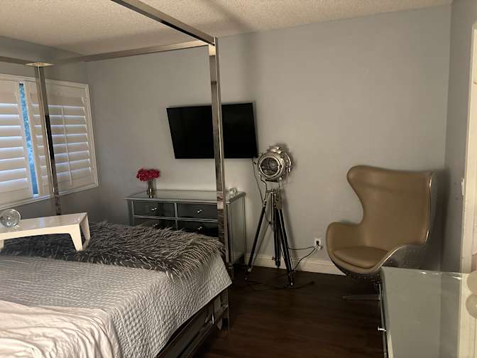 Jude's room