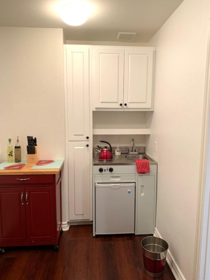 Joy’s  Rentals's room