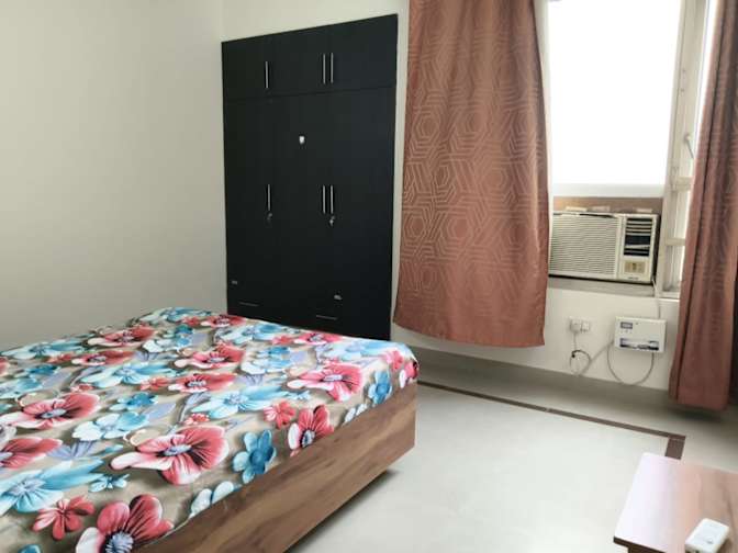 Divyanshi's room