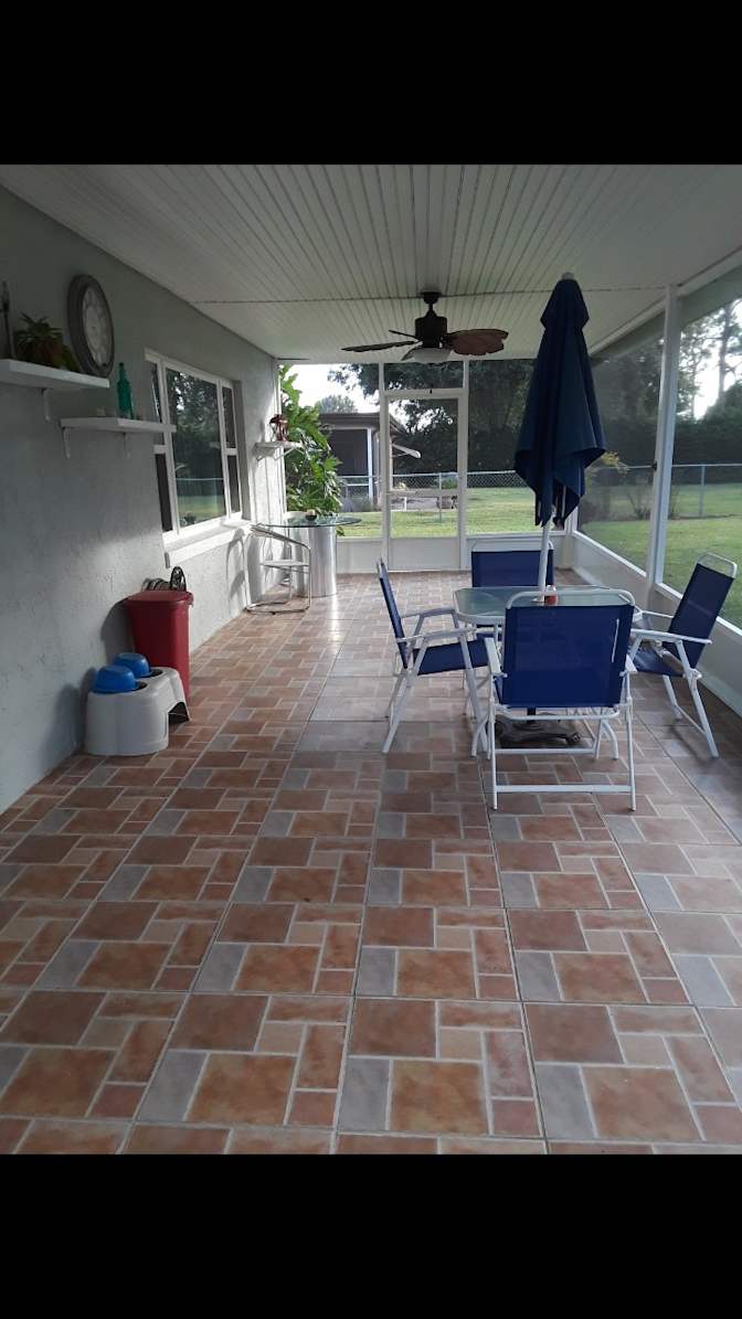 Sebring Florida's room