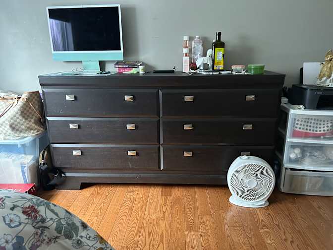 Miriam Jalbuna's room