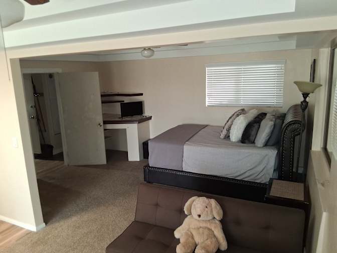 Rayshell Wray's room