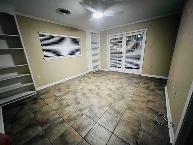 Jon's room
