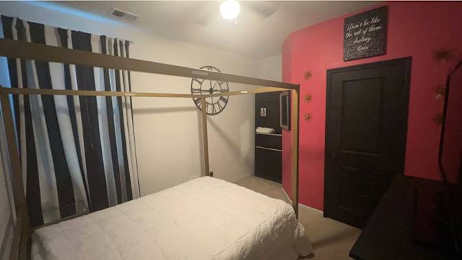 Carlisa's room