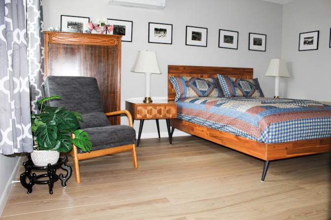 Dina's room
