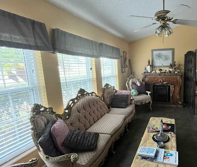 PadSplit's room
