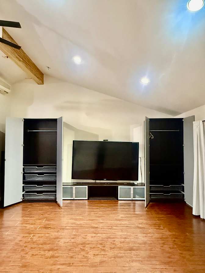 Sara's room