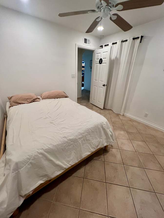 Ali's room