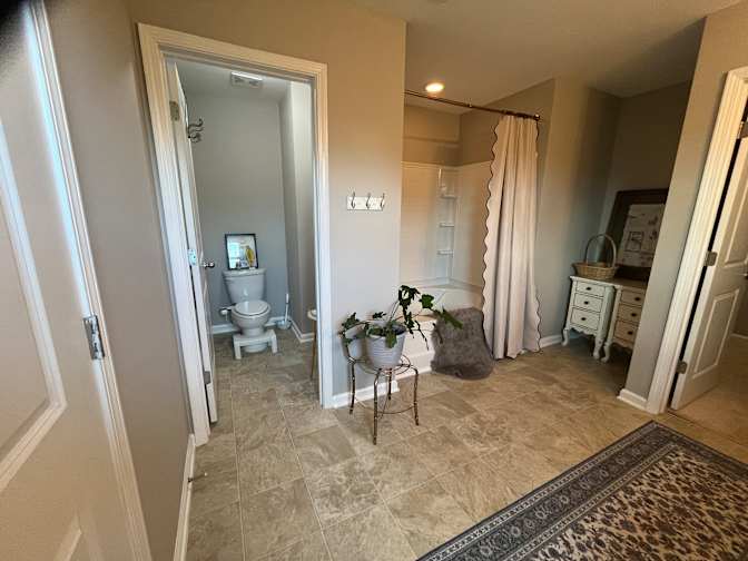 Room for Rent's room