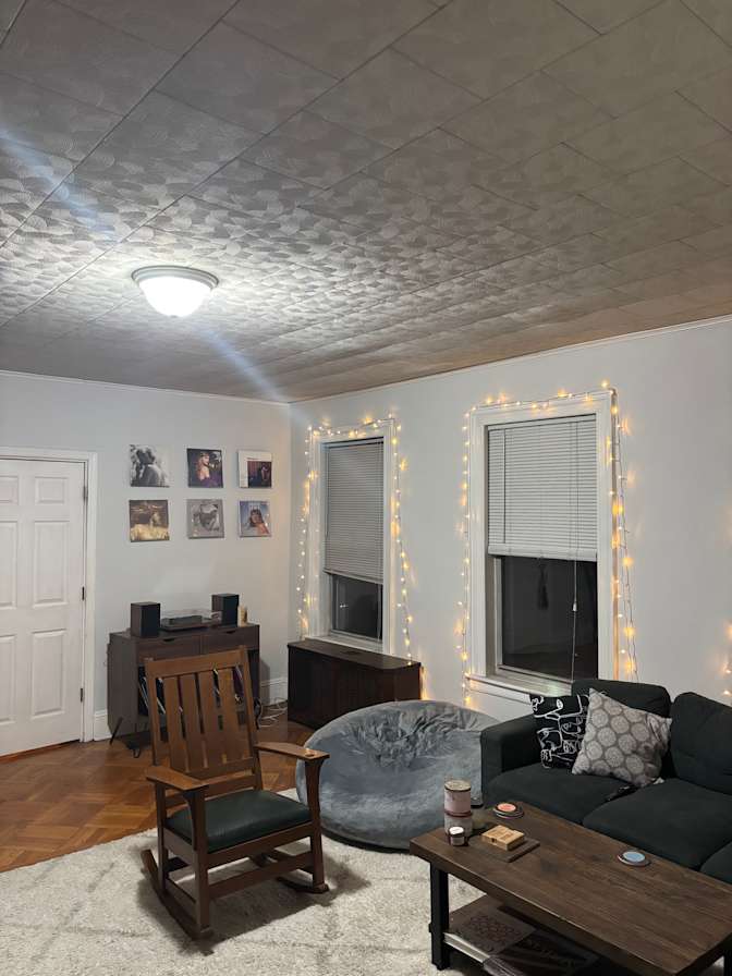 Francisco's room