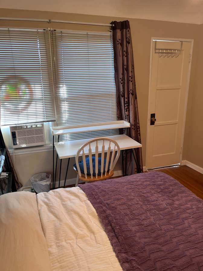 Tom's room