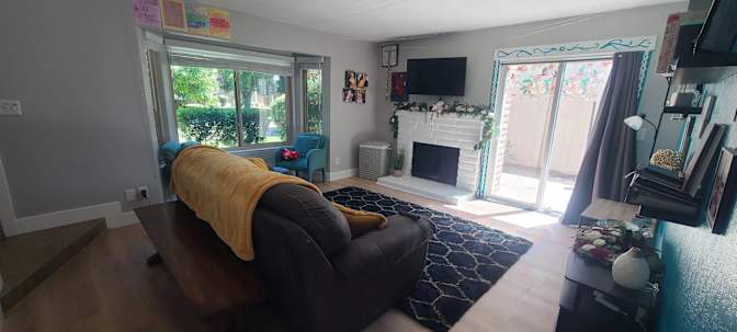 Room for rent's room