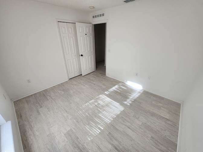 Fernando's room