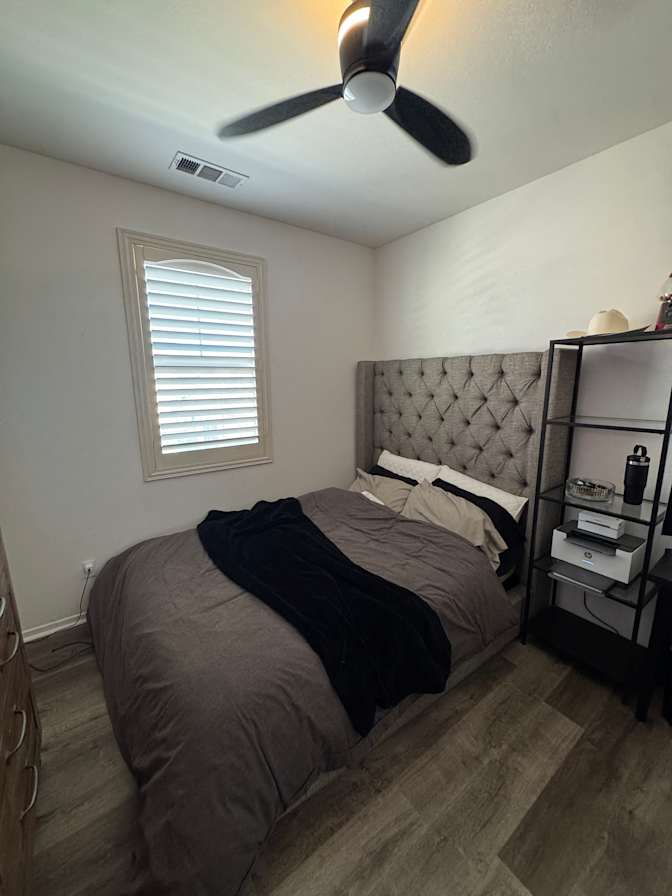 Andrew Rubio's room