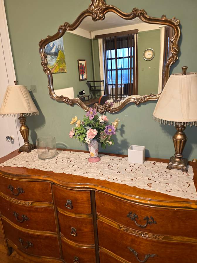 MYRIAM's room