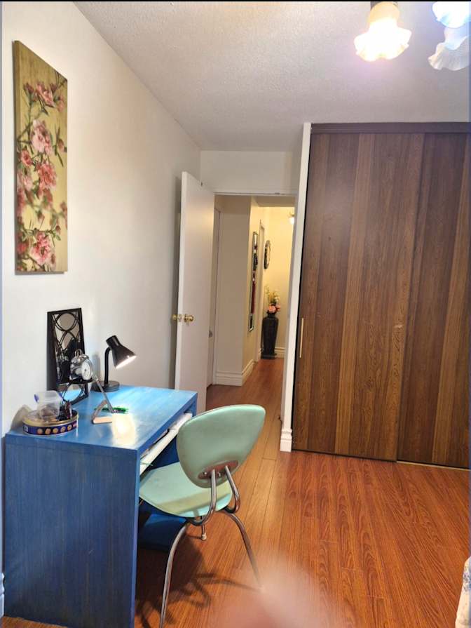 Eva's room