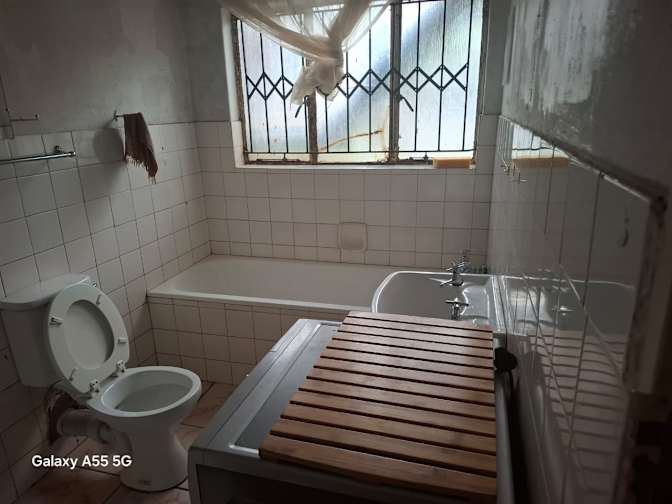 Antoinette's room