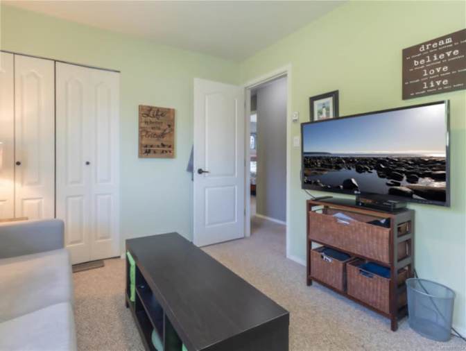 Jennifer's room