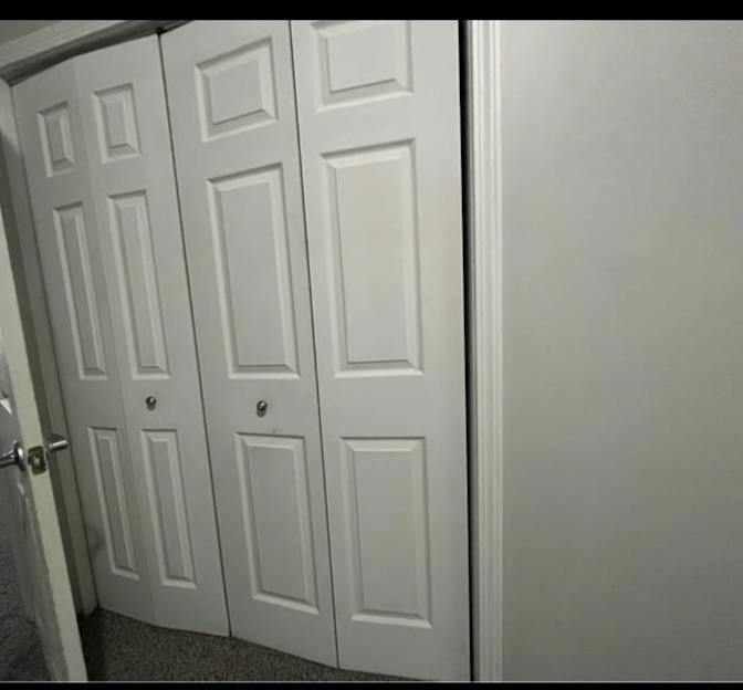 dina's room