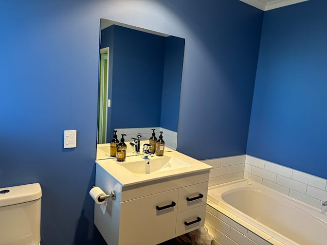 Lavender Rose Retreat's room