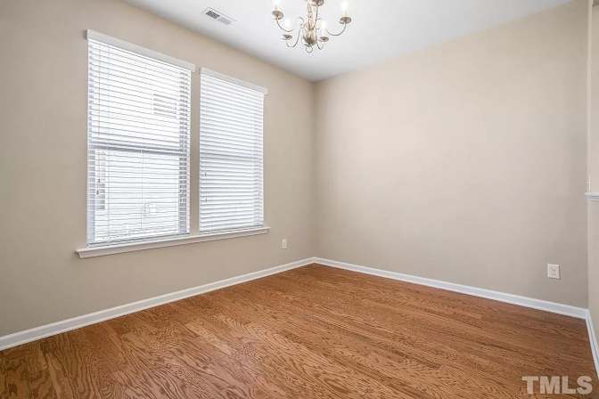 Alcove Rooms's room