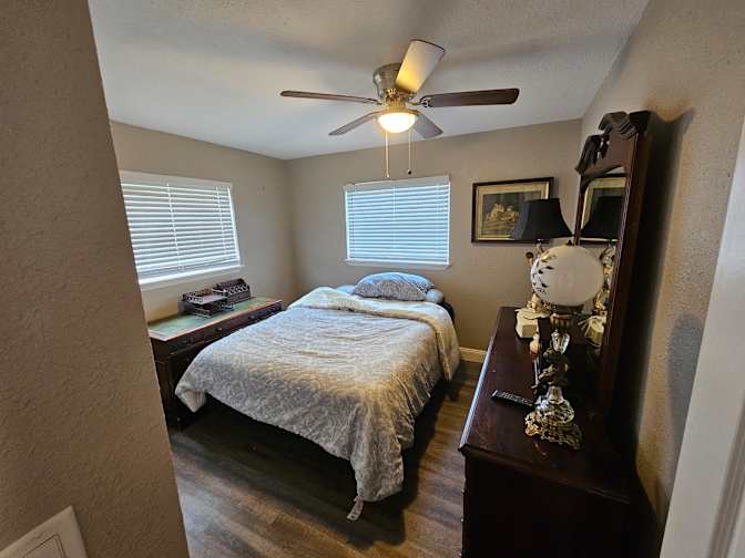 Oliver Pettry's room