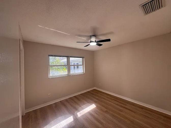 Geanfranco's room