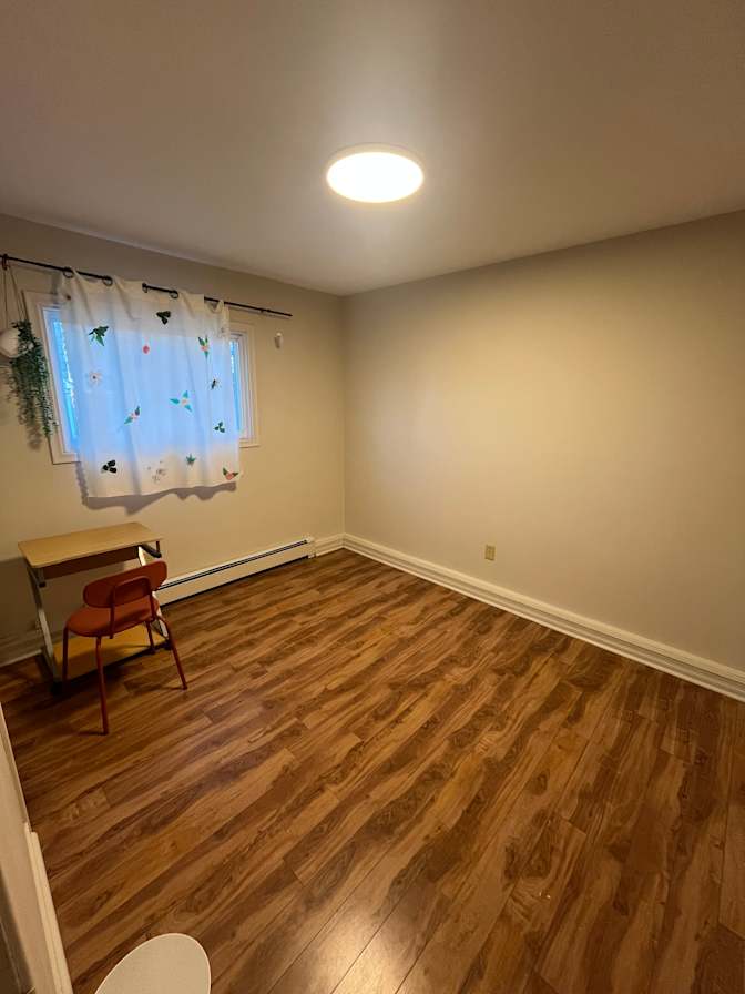 Frankia's room