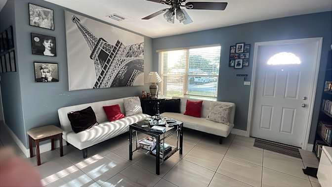 Jorge's room