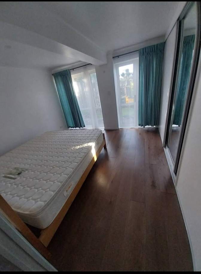 Ben Yue's room