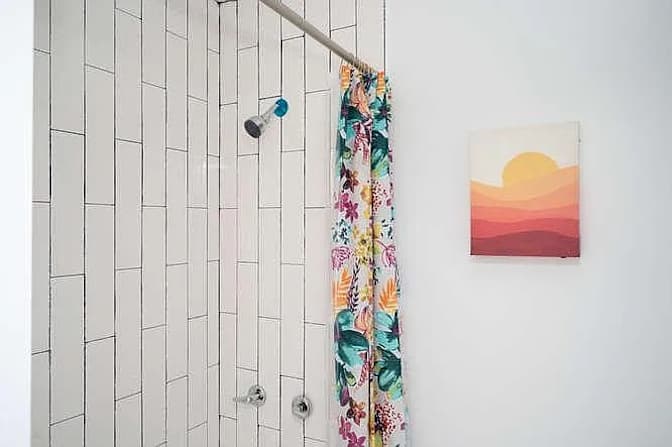 Alcove Rooms's room